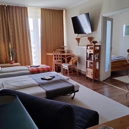 St. Benedek Apartmanlakas Appartement Mezőkövesd Buitenkant foto