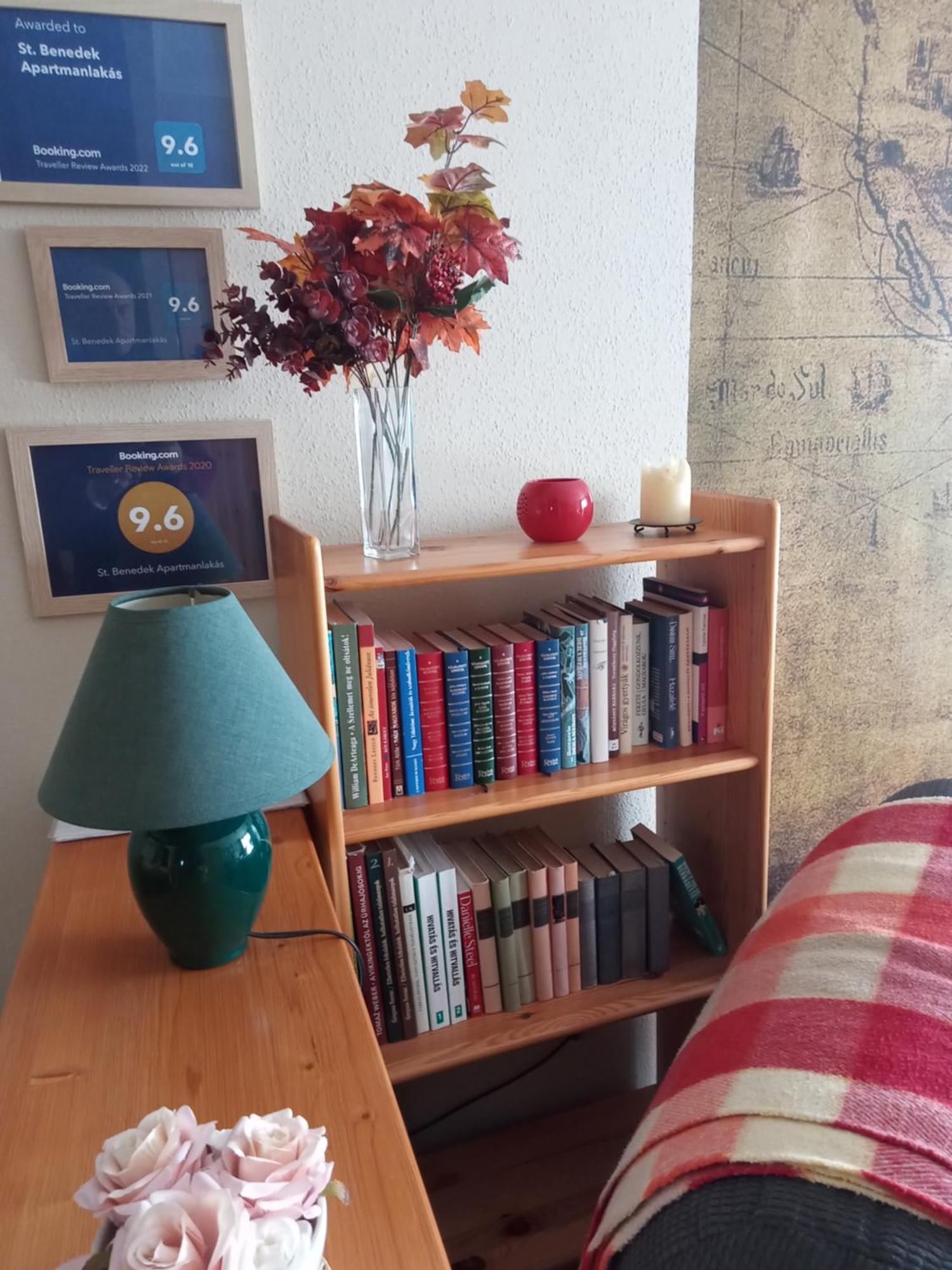 St. Benedek Apartmanlakas Appartement Mezőkövesd Buitenkant foto